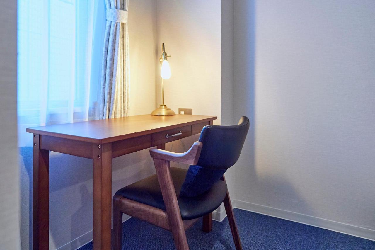 Turn Table Asrama Tokyo